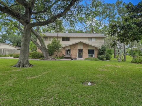 102 Post Oak