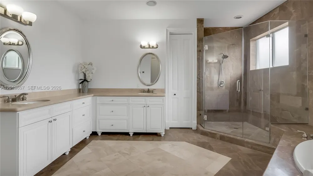 16763 NW 77th Path Miami Lakes, FL 33016