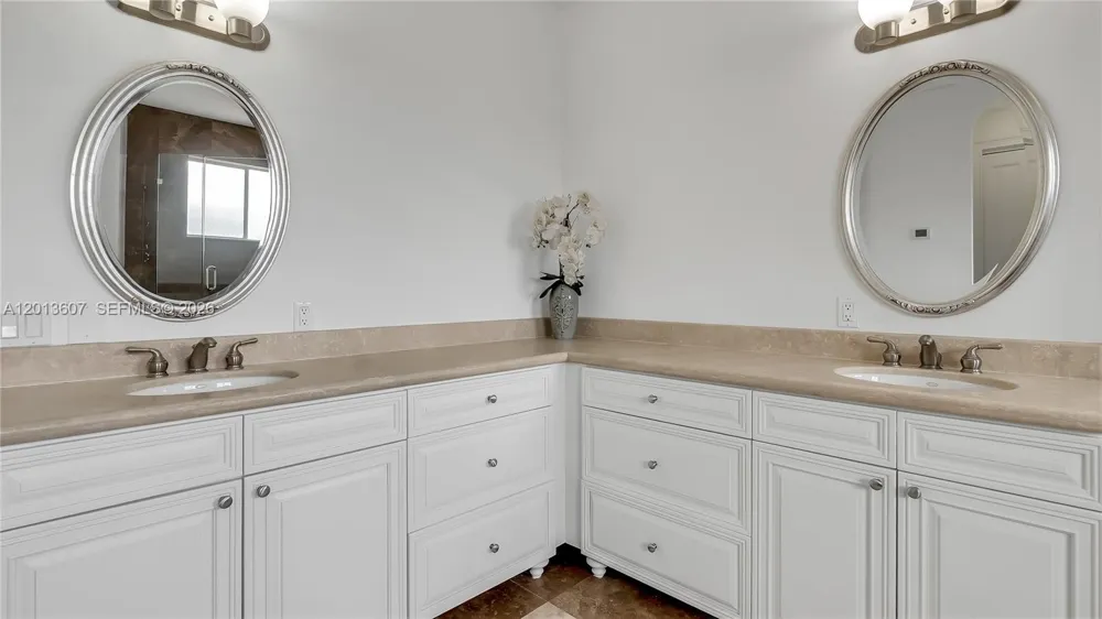 16763 NW 77th Path Miami Lakes, FL 33016