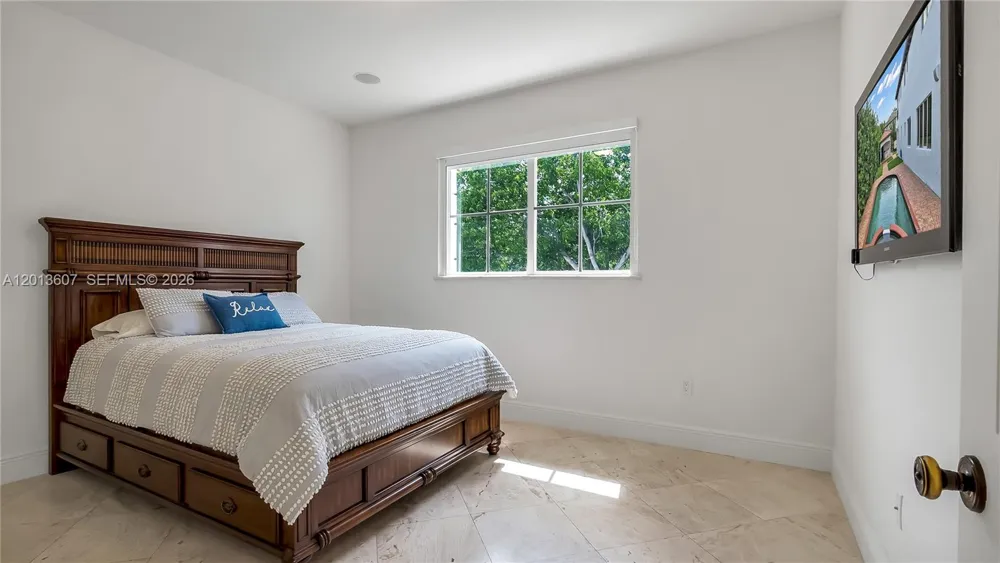 16763 NW 77th Path Miami Lakes, FL 33016