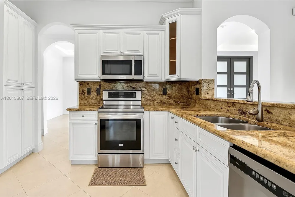 16763 NW 77th Path Miami Lakes, FL 33016