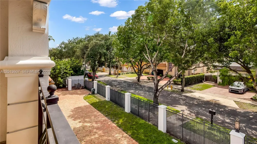 16763 NW 77th Path Miami Lakes, FL 33016
