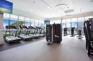 17301 Biscayne Blvd #2310 North Miami Beach, FL 33160