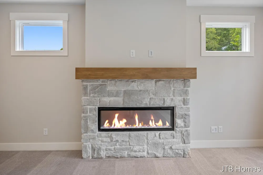 5859 Valley Point Drive SE Caledonia, MI 49316