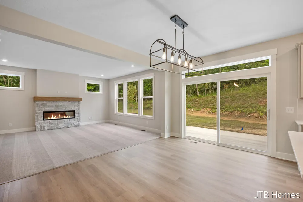 5859 Valley Point Drive SE Caledonia, MI 49316