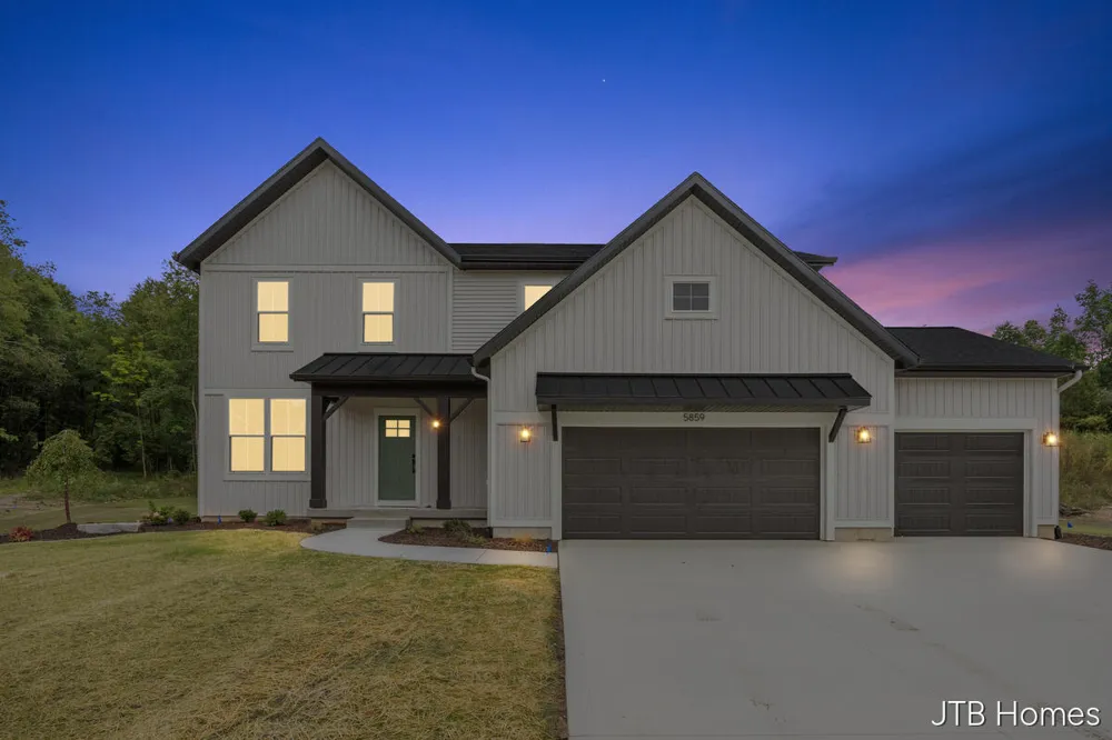 5859 Valley Point Drive SE Caledonia, MI 49316