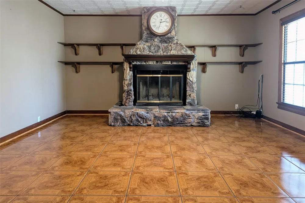 2654 Cos Street Liberty, TX 77575