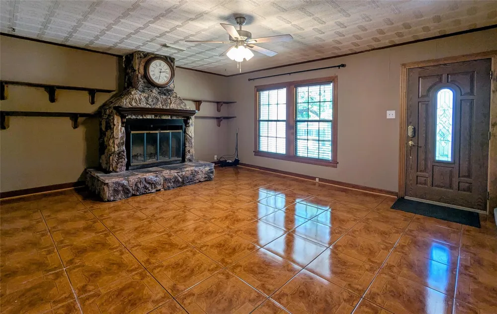 2654 Cos Street Liberty, TX 77575