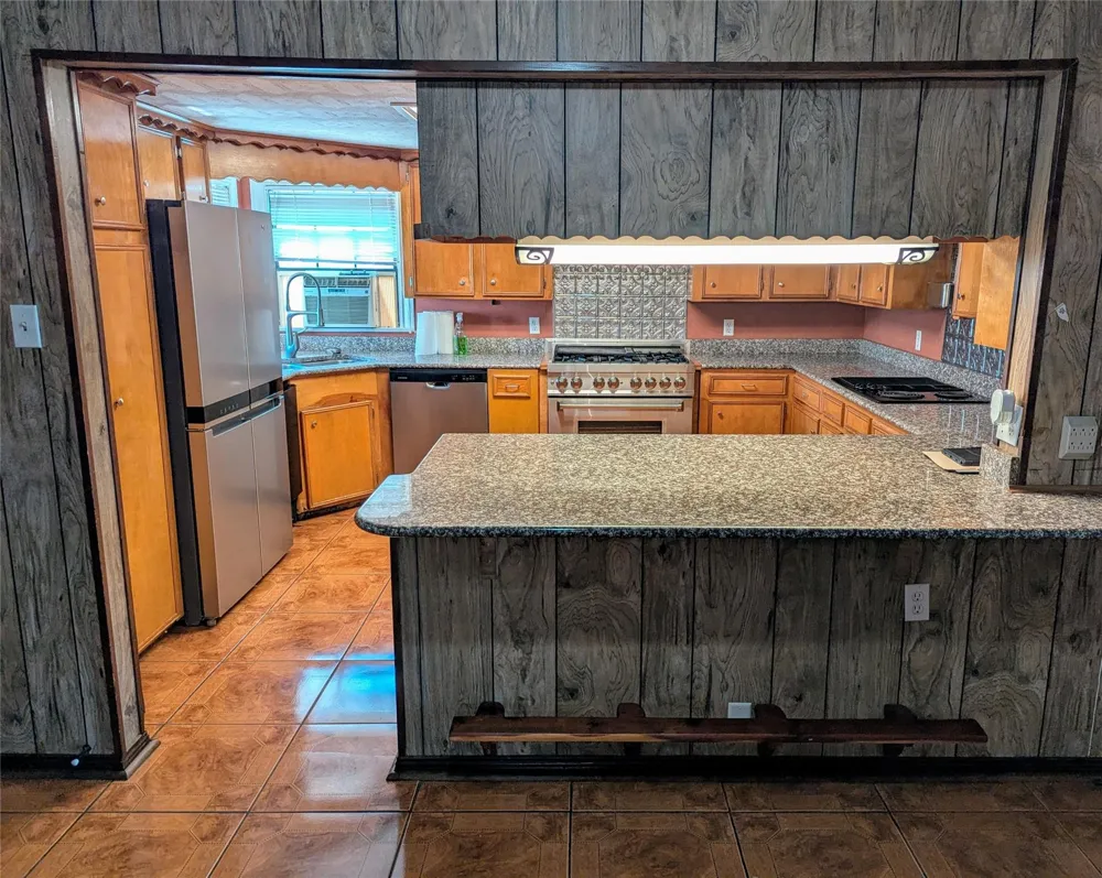 2654 Cos Street Liberty, TX 77575