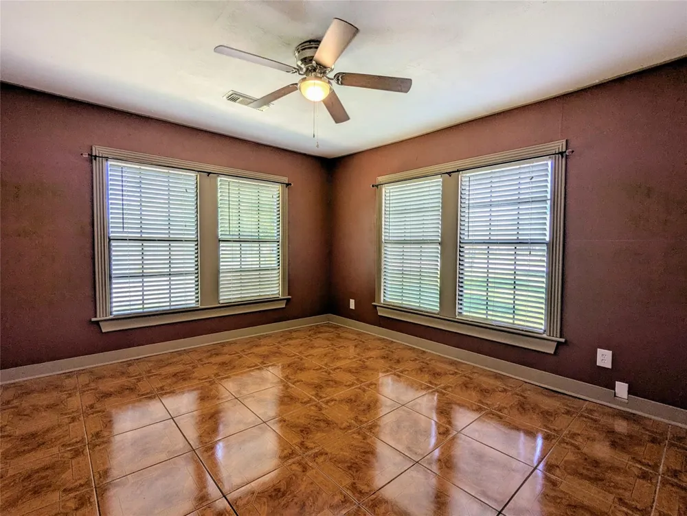 2654 Cos Street Liberty, TX 77575