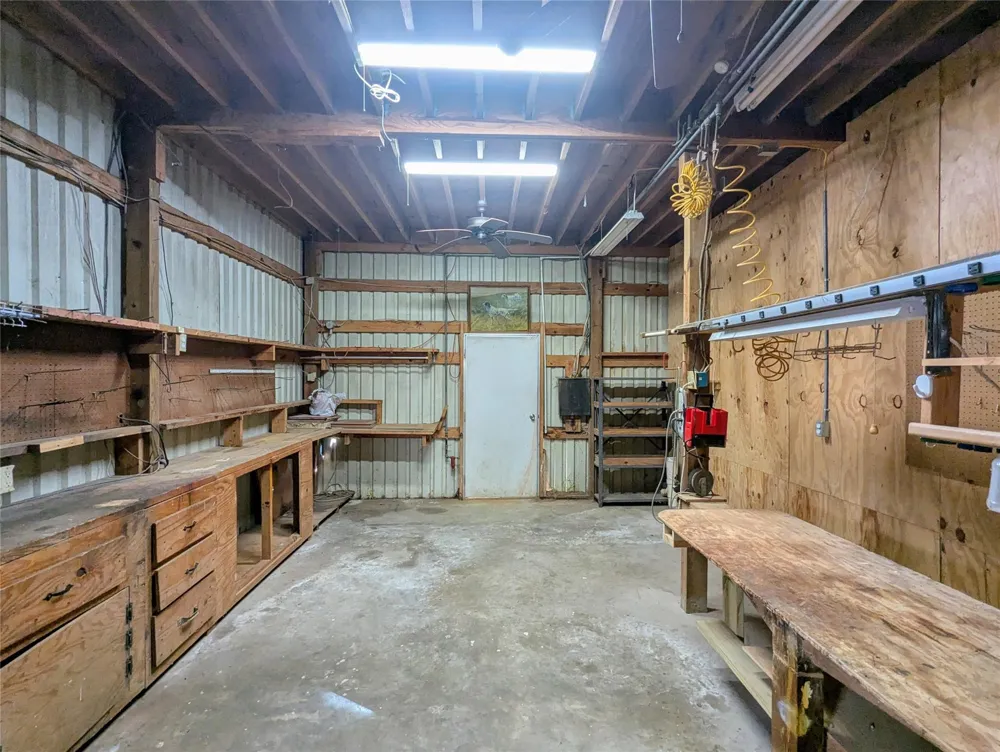 2654 Cos Street Liberty, TX 77575