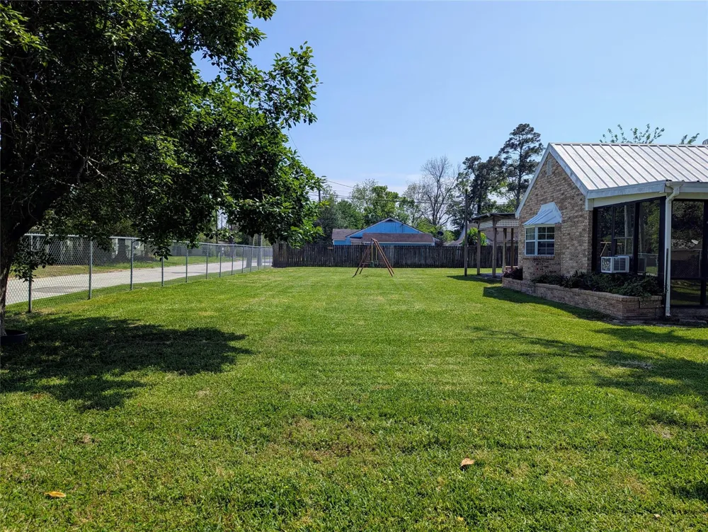 2654 Cos Street Liberty, TX 77575