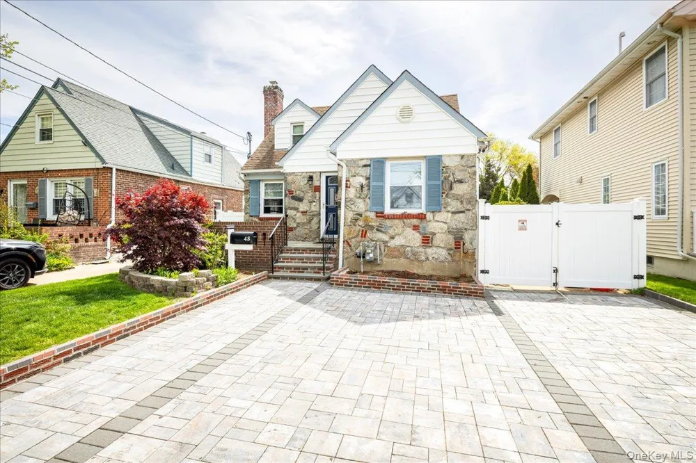 48 Hommell Street Valley Stream, NY 11580