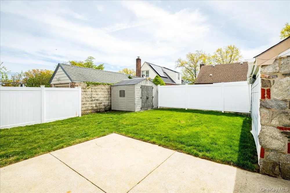 48 Hommell Street Valley Stream, NY 11580