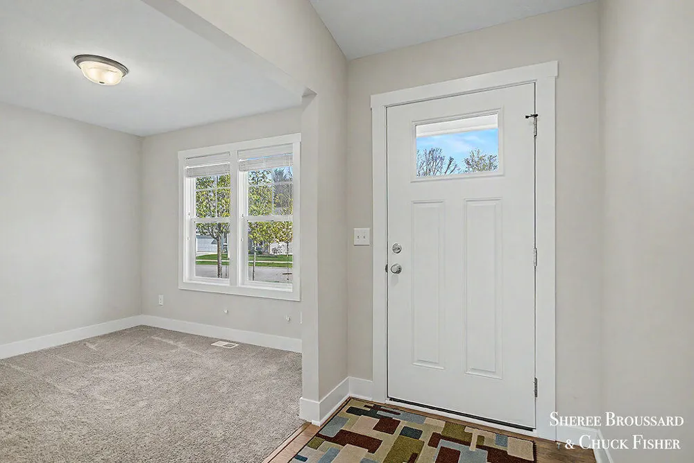 2914 Veld Creek Drive #31 Rockford, MI 49341