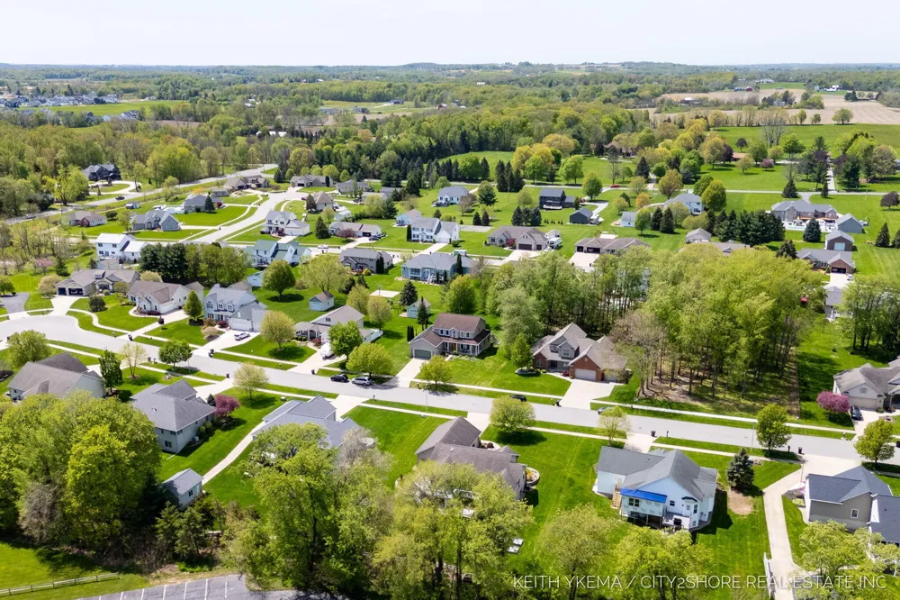 7453 Southwood SW Byron Center, MI 49315