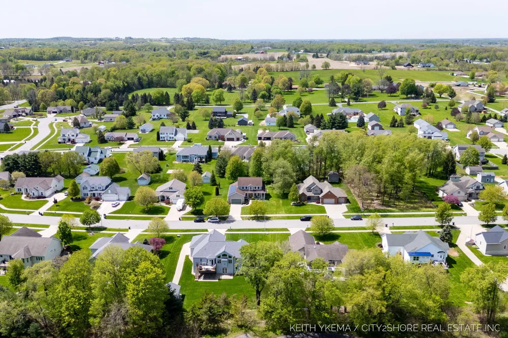 7453 Southwood SW Byron Center, MI 49315