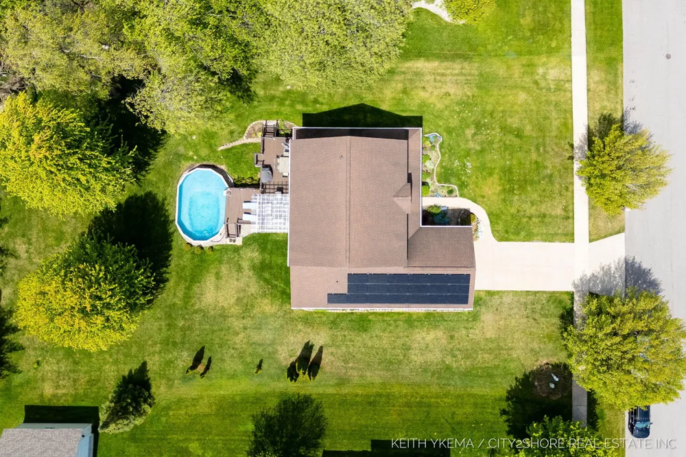 7453 Southwood SW Byron Center, MI 49315