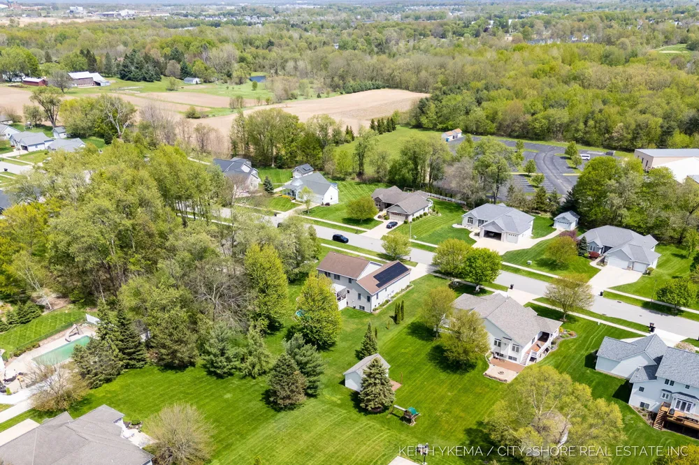 7453 Southwood SW Byron Center, MI 49315