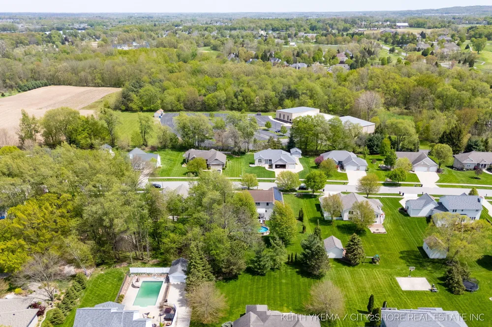 7453 Southwood SW Byron Center, MI 49315