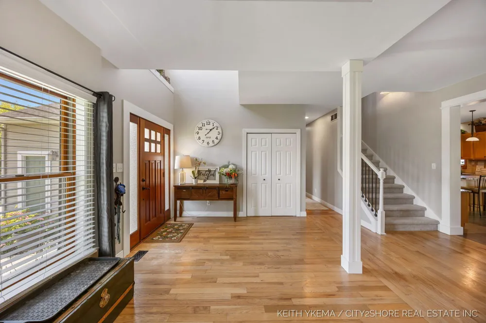 7453 Southwood SW Byron Center, MI 49315