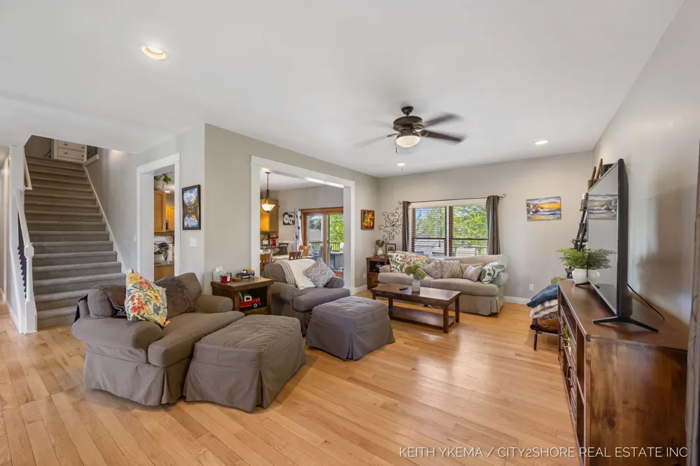 7453 Southwood SW Byron Center, MI 49315
