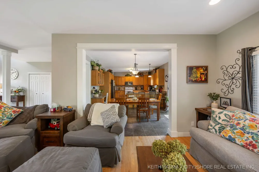 7453 Southwood SW Byron Center, MI 49315