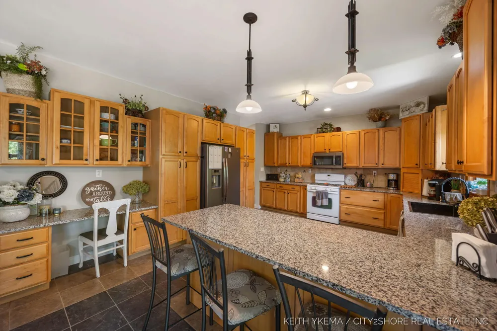 7453 Southwood SW Byron Center, MI 49315