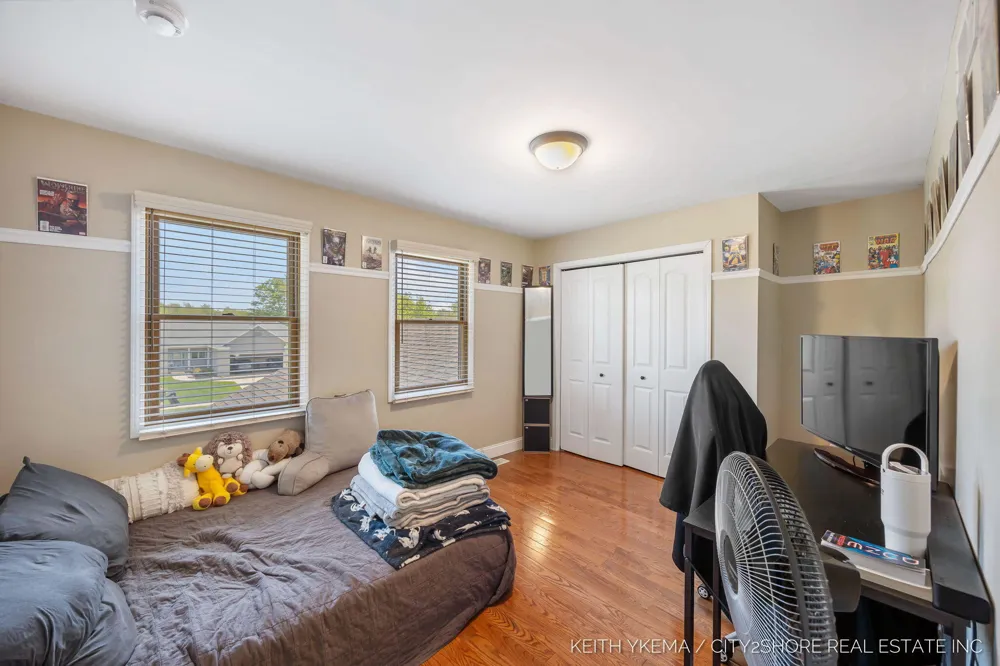 7453 Southwood SW Byron Center, MI 49315