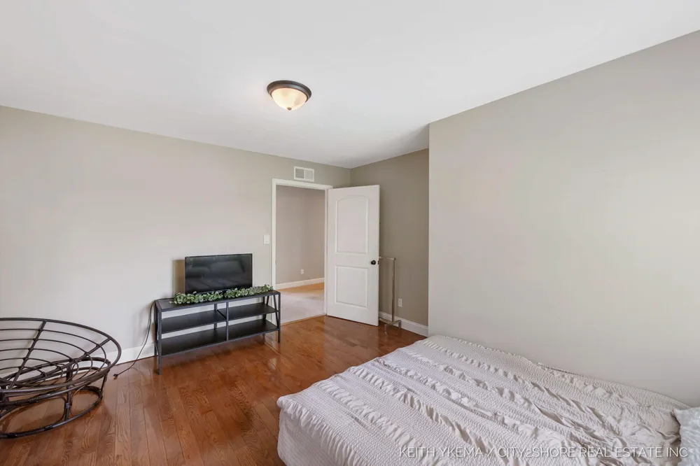 7453 Southwood SW Byron Center, MI 49315