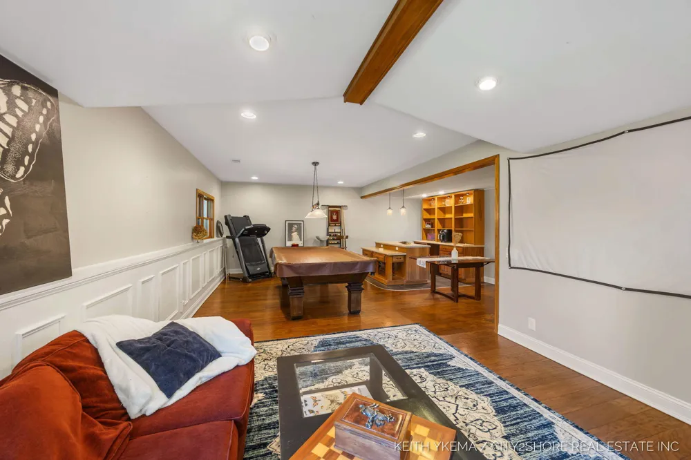 7453 Southwood SW Byron Center, MI 49315