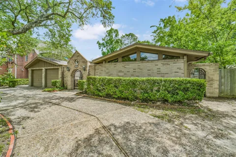 5147 Beechnut Street