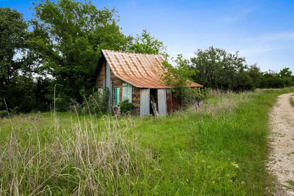 428 County Road 326a Bertram, TX 78605