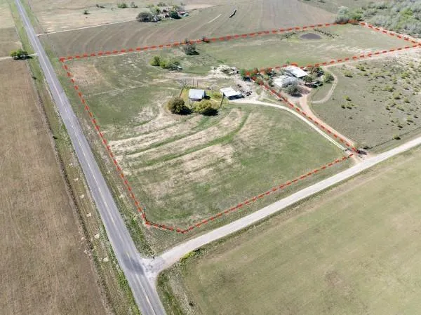 2110 Immenhauser Road Yoakum, TX 77995