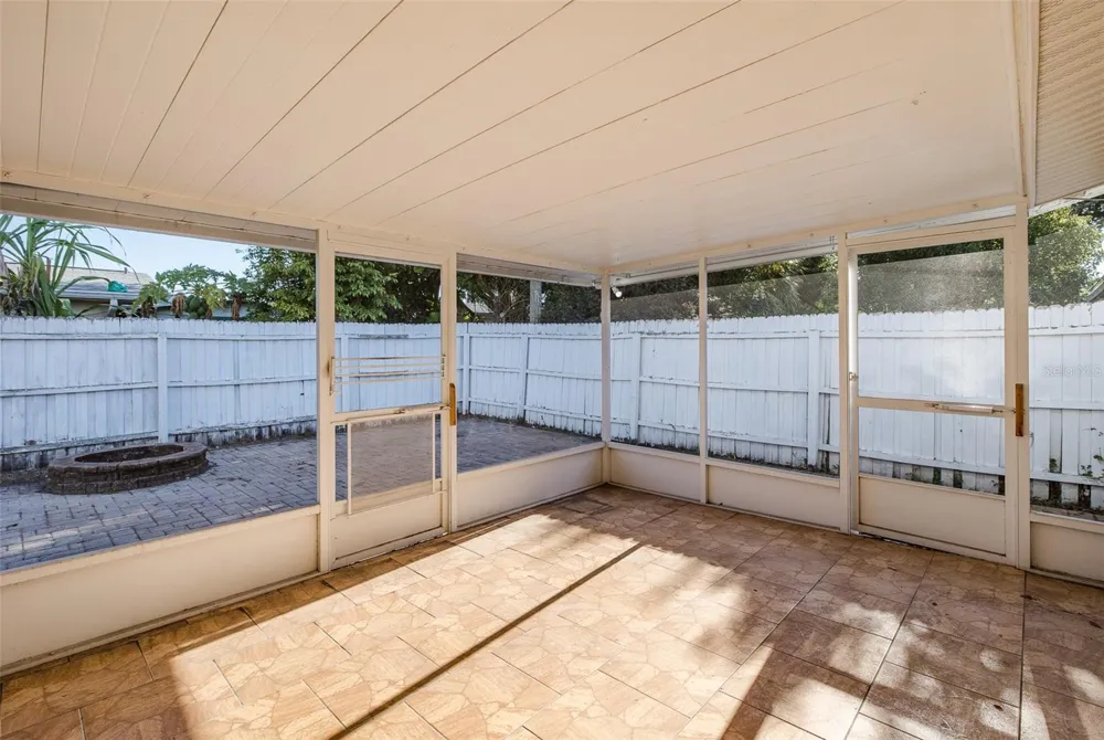 1148 FERNWOOD DRIVE Holiday, FL 34690