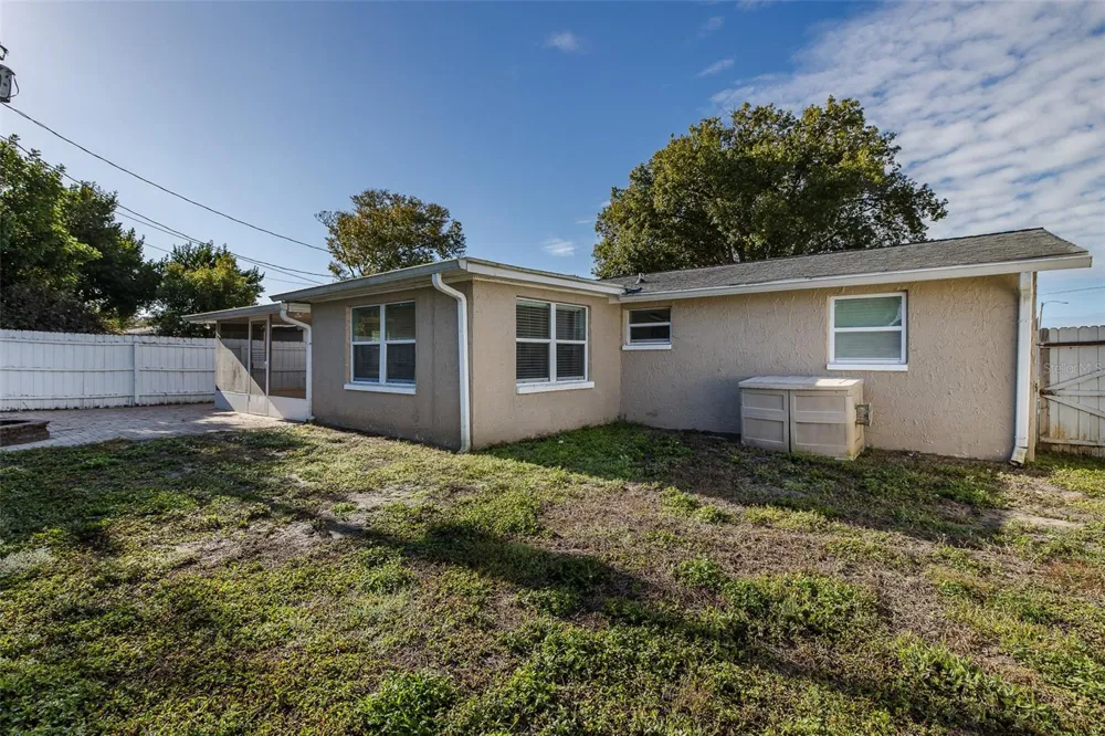 1148 FERNWOOD DRIVE Holiday, FL 34690