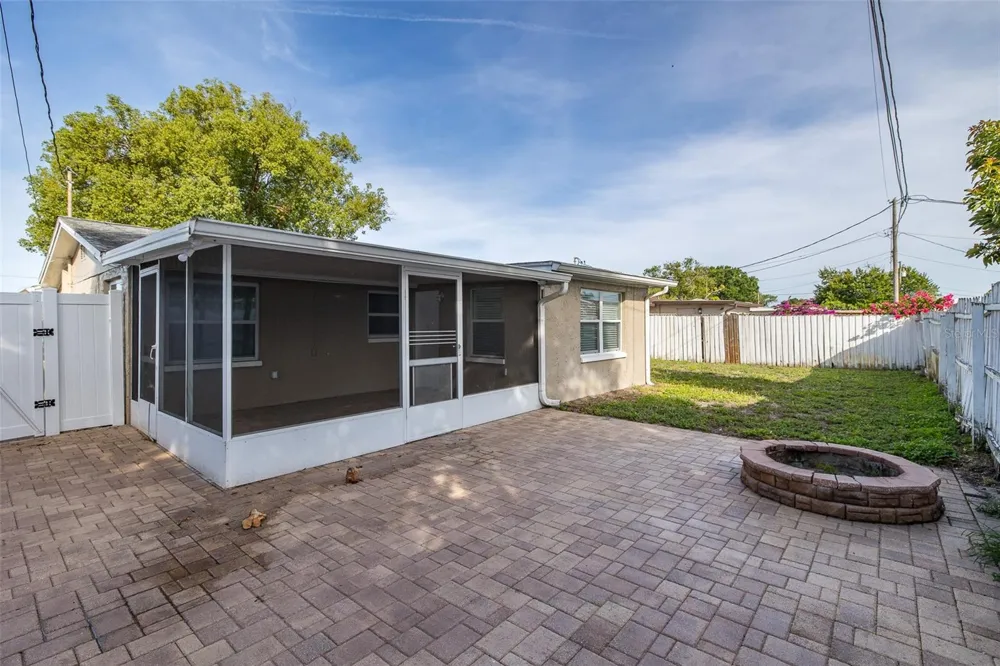1148 FERNWOOD DRIVE Holiday, FL 34690