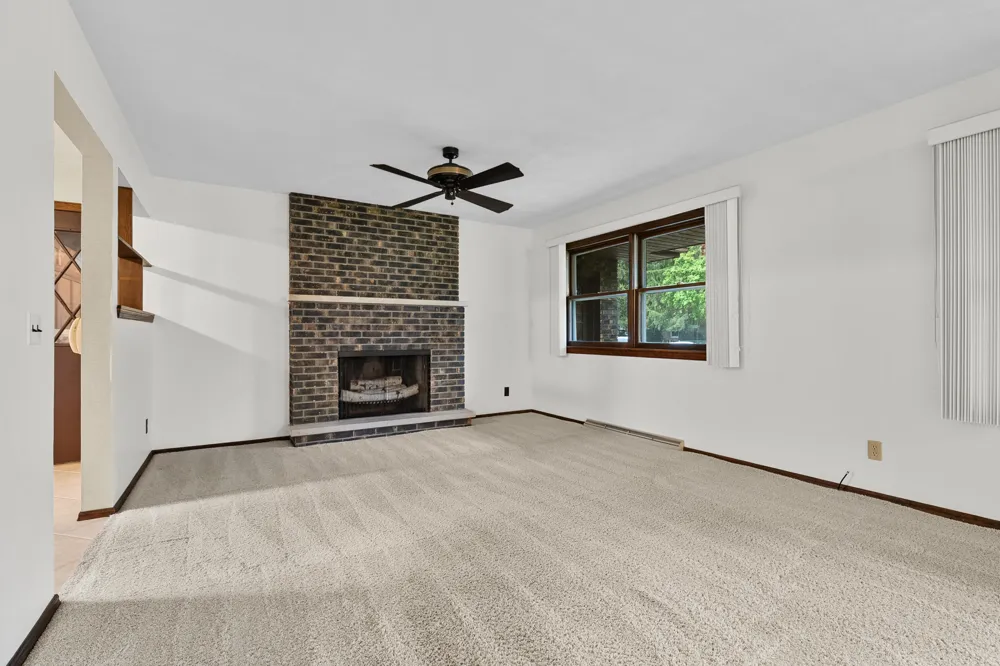 2286 Shiawasee Lane Stevensville, MI 49127
