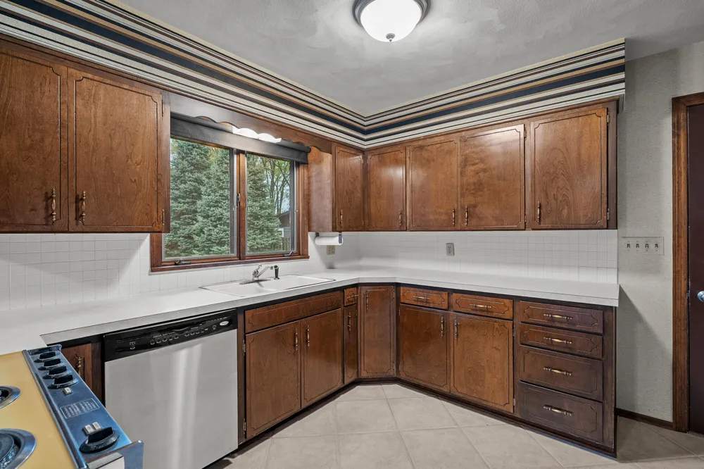 2286 Shiawasee Lane Stevensville, MI 49127