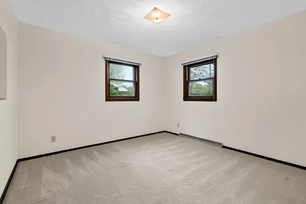 2286 Shiawasee Lane Stevensville, MI 49127
