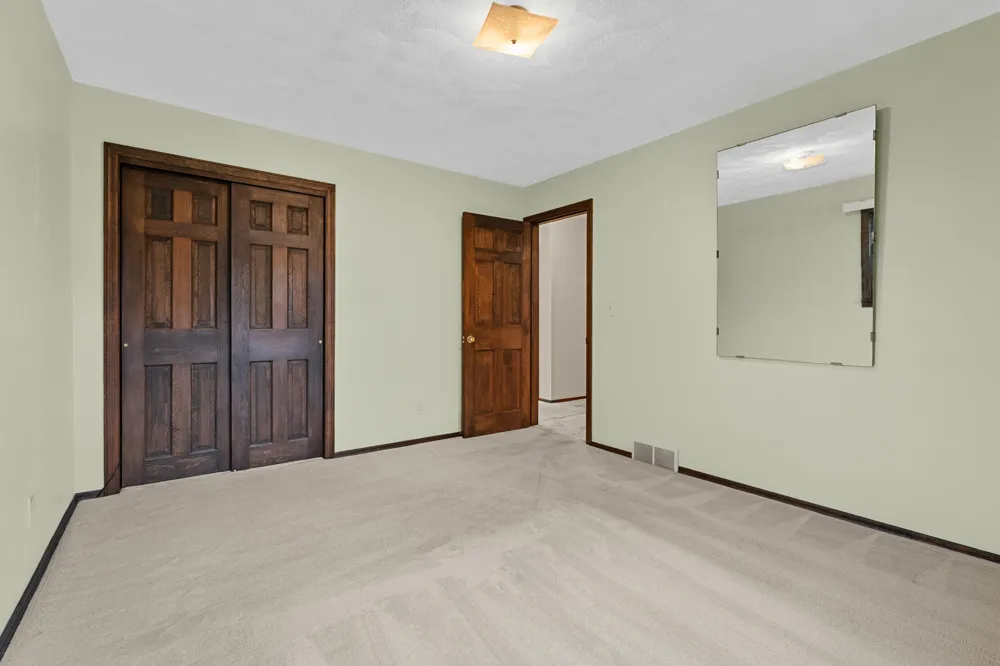 2286 Shiawasee Lane Stevensville, MI 49127