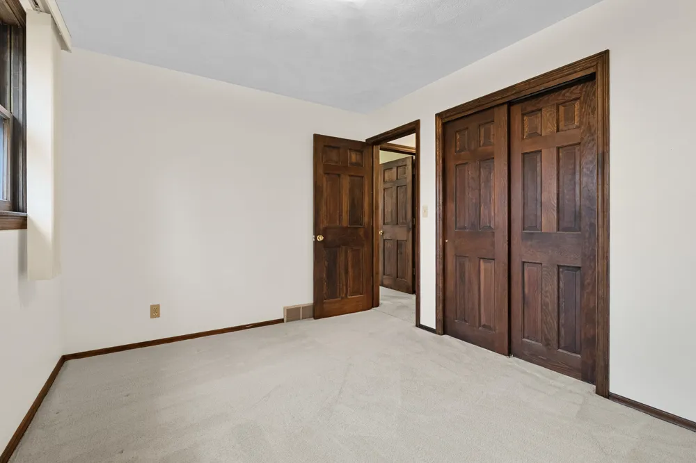2286 Shiawasee Lane Stevensville, MI 49127