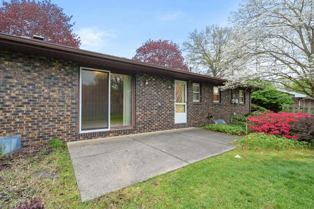 2286 Shiawasee Lane Stevensville, MI 49127