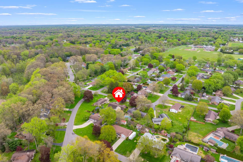 2286 Shiawasee Lane Stevensville, MI 49127