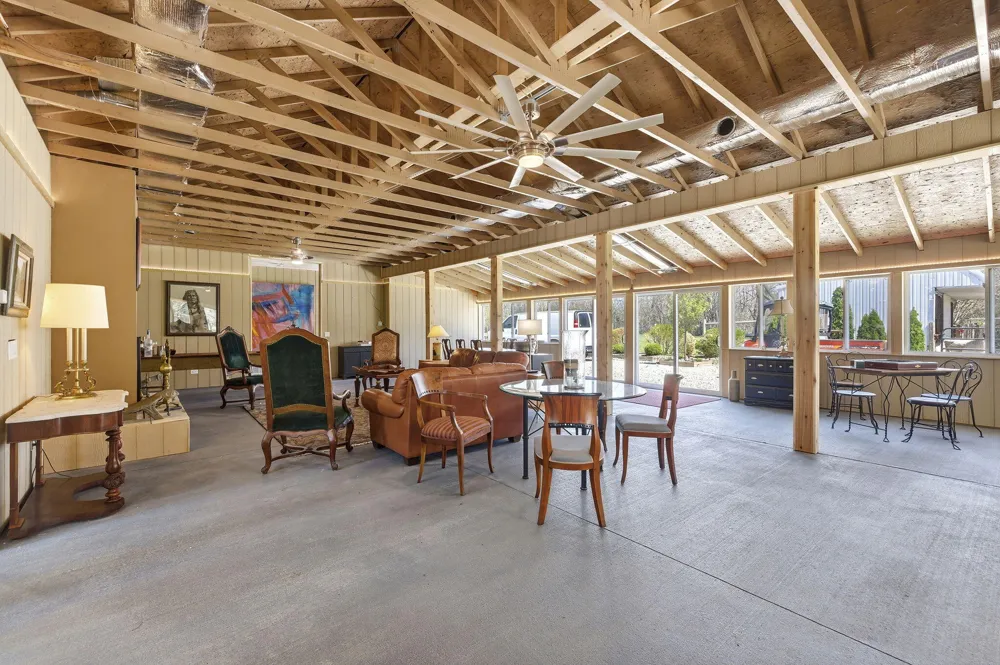 11971 S Hildebrandt Road Sawyer, MI 49125