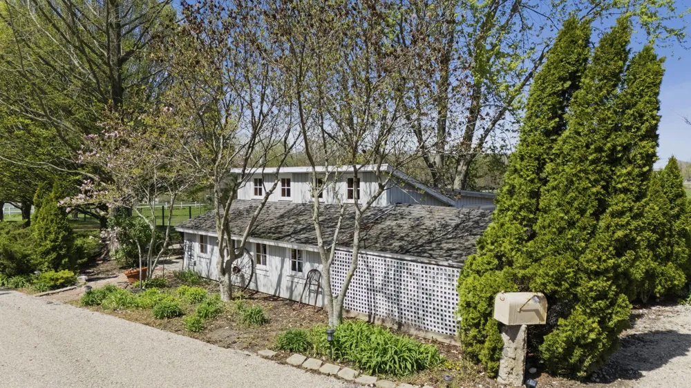 11971 S Hildebrandt Road Sawyer, MI 49125