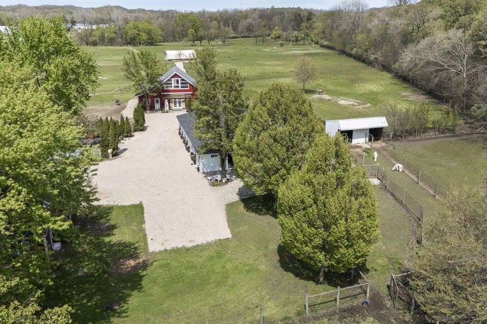 11971 S Hildebrandt Road Sawyer, MI 49125
