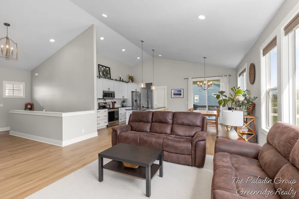9404 Shoreway Drive West Olive, MI 49460