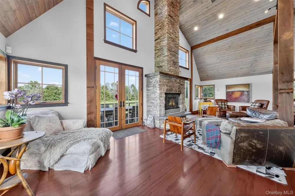 63 Sky View Drive Callicoon, NY 12723