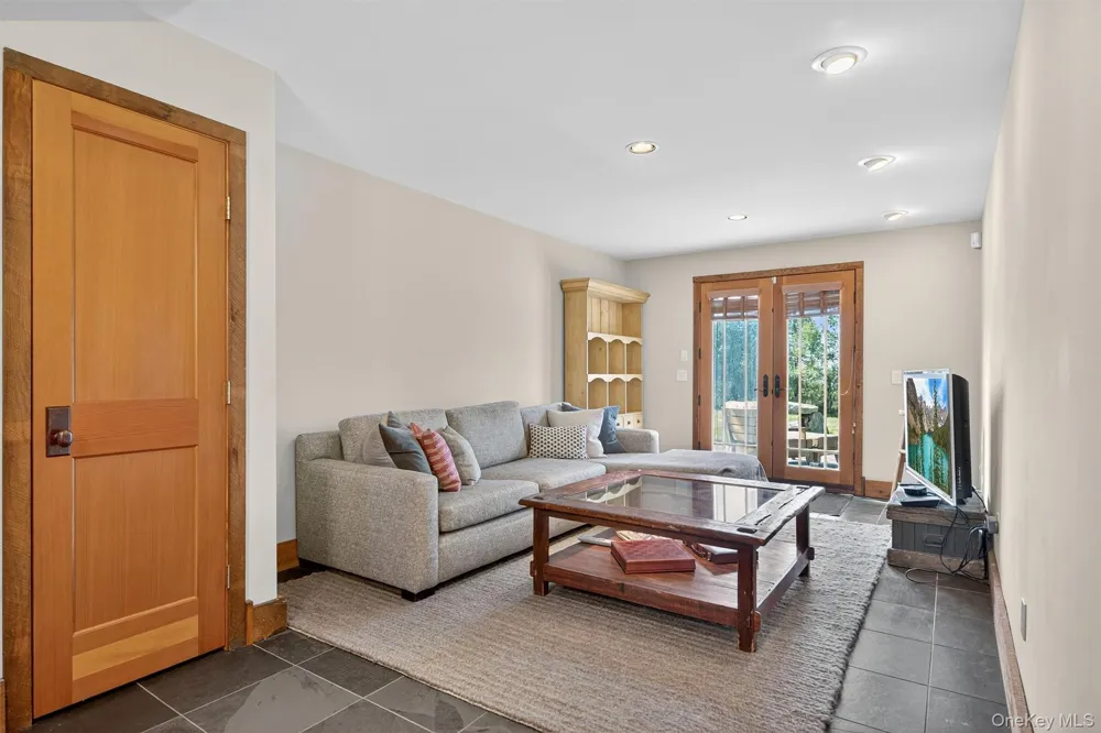 63 Sky View Drive Callicoon, NY 12723